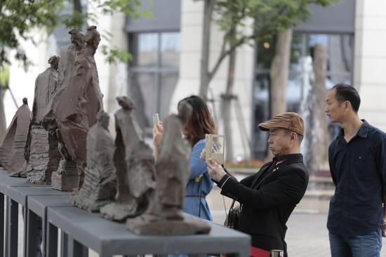 “文心筑梦 塑造大美”2016第三届苏州•金鸡湖双年展展览现场