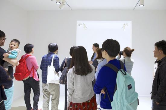 “诞夜——牛蓉个人作品展”展览现场照片