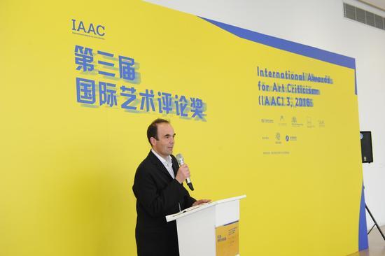 国际艺术评论奖组委会成员、英国皇家艺术学院院长 Juan Cruz 发言