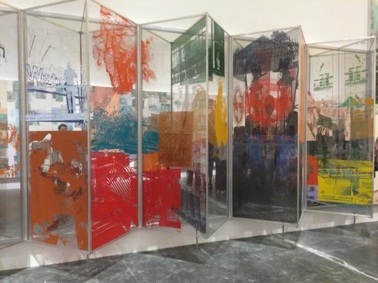 “劳森伯格在中国“展览现场。摄影:梁霄