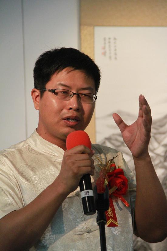 首都书画院副院长王新元