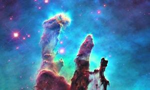 通过哈勃望远镜观察到的天鹰星云