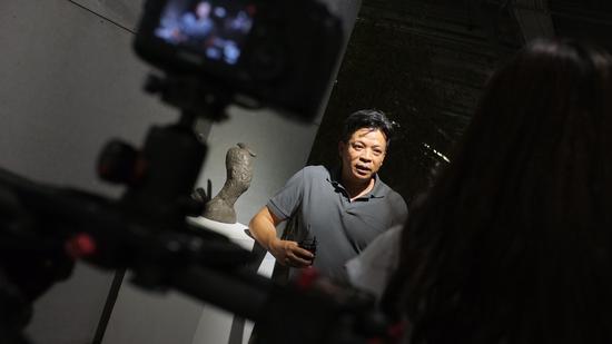 自在艺术创客项目总裁郭曦先生接受采访