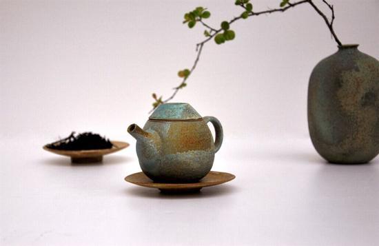 孙亦周 Sun Yizhou《茶器三 Tea Vessel No.3》陶 Ceramic 8x10x12cm 2016