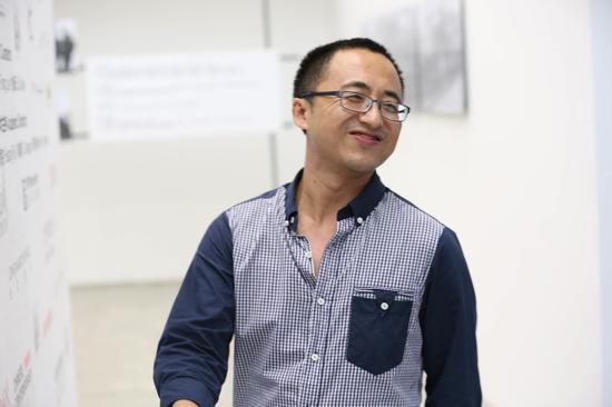 策展人杜曦云