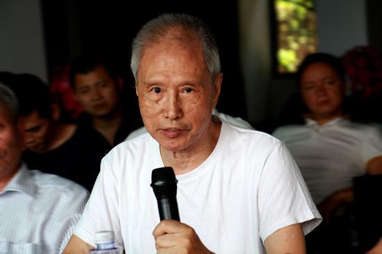 中国工艺美术大师、闽江学院客座教授举王和举发言