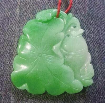 金先生收藏的青海翠青玉吊坠