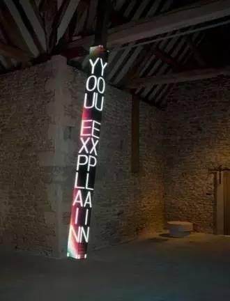 詹妮·霍尔泽(Jenny Holzer)作品