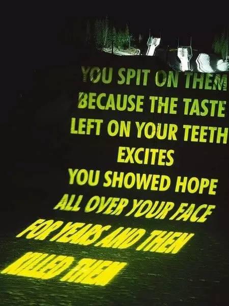 詹妮·霍尔泽(Jenny Holzer)作品