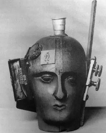 拉奥尔·豪斯曼(Raoul Hausmann),“机械头颅:我们所处时代的精神”,奥塞美术馆,巴黎,1921