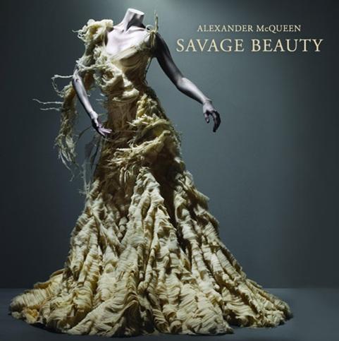 2011年 “Alexander McQueen: Savage Beauty”