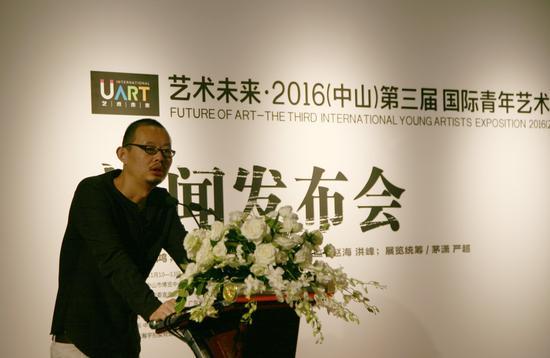 北京宋庄艺术发展基金会首席顾问胡赳赳先生发言