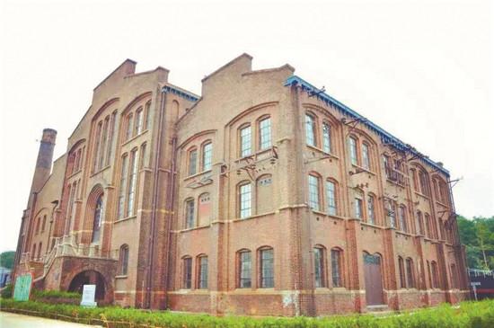 秦皇岛电力博物馆,中国第一家依托发电厂房建立的电力主题博物馆 南通大学 孙彤洲 摄