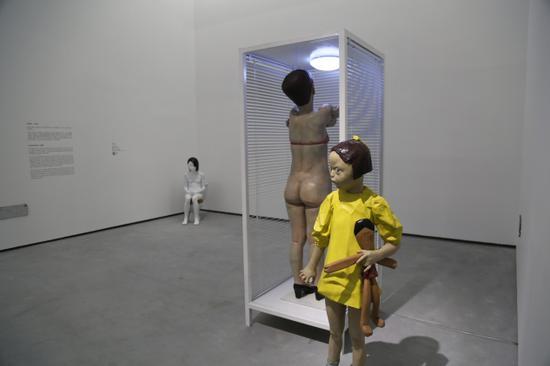 展览现场:“镜像”系列作品