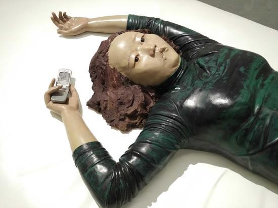 展览现场:“保持沉默”系列作品局部