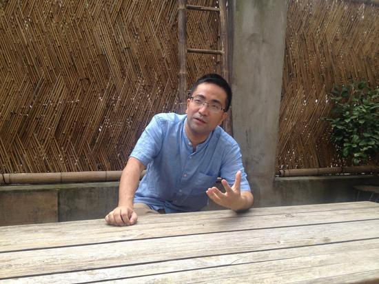 策展人汪涤:华东师范大学美术学院副教授、美术史论研究生导师