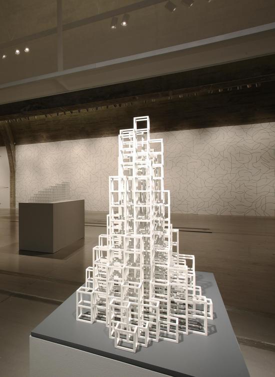 佩斯北京“索尔·勒维特与张晓刚”双个展展览现场,摄影:大布影像