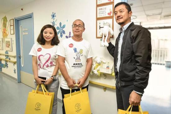 李亚鹏先生、安奈儿曹璋先生、唯品会张婧女士
