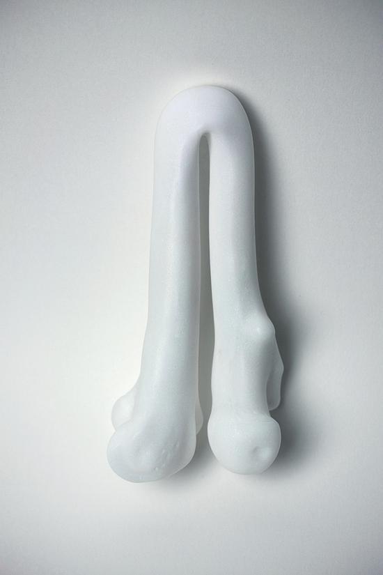 刘水洋《骨》汉白玉,高26cm ,2016年