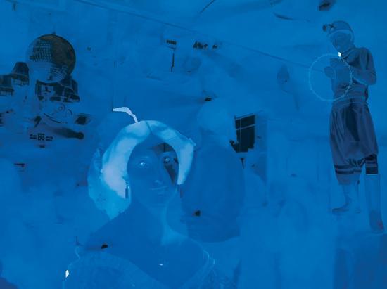 杨少斌《伟大的光源 NO.1》布上油彩 ,320×240cm ,2013年