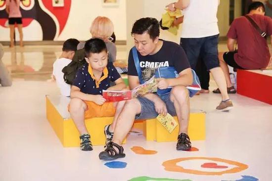 2016年6月关山月美术馆首展 亲子绘本阅读