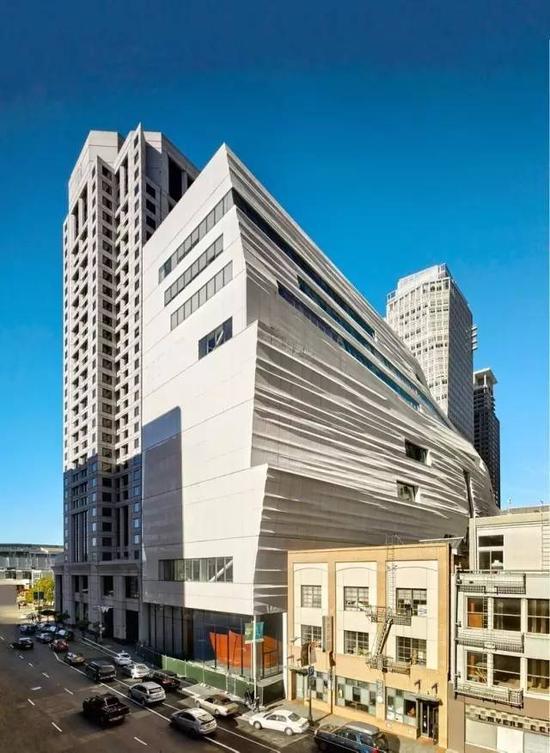 ▲旧金山现代艺术博物馆新馆立面,图片来源:Architectural Digest