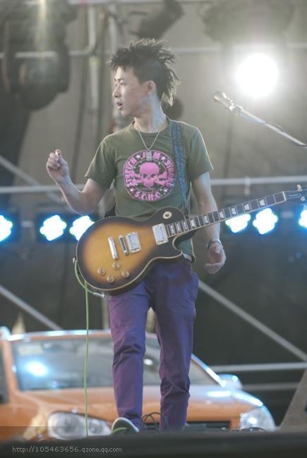 吉他手 薛仲辉