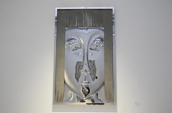 《刘海儿》300x200x10cm 不锈钢 2016年