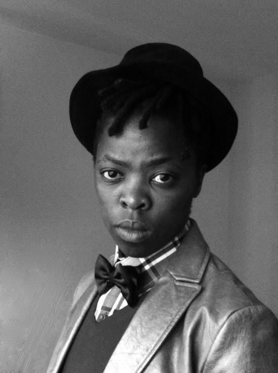 扎尼奥·穆侯莉(Zanele Muholi)