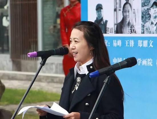 学员代表韦静发言