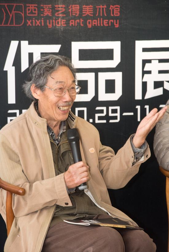 著名学者、艺术家余友心先生将臧跃军作品比作是“高原上唯一的那朵雪莲花”