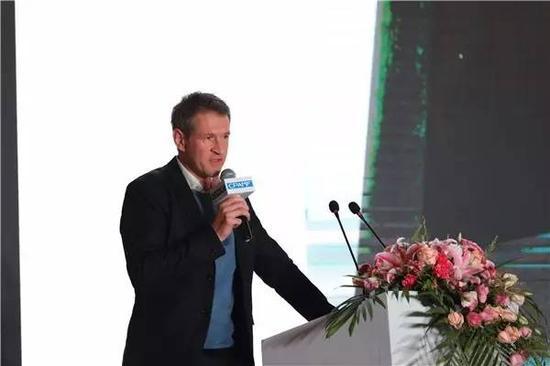 英国萨奇美术馆 Nigel Hurst发言