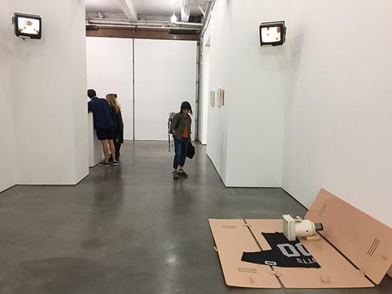 《吉姆·奥托家具》,马修·巴尼,装置,1991年。图片来源:徐安琪