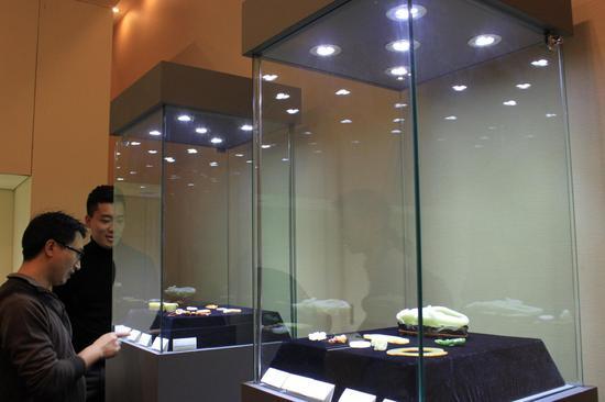古天一2016秋拍精品展现场