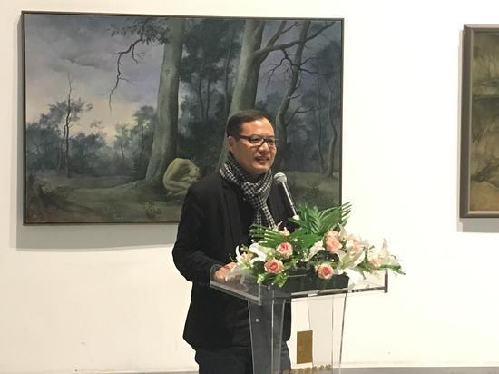 策展人王春辰发言