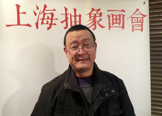 蒋正根,1958年生于上海,上海著名抽象艺术家,上海工艺美术学院教授。多次举办个展,作品收藏:作品多为瑞士、瑞典、德国、意大利及国内收藏家收藏。