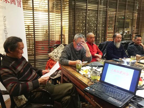 上海抽象画会 左起:王劼音、查国均、吕嵘、王克良、何伟。