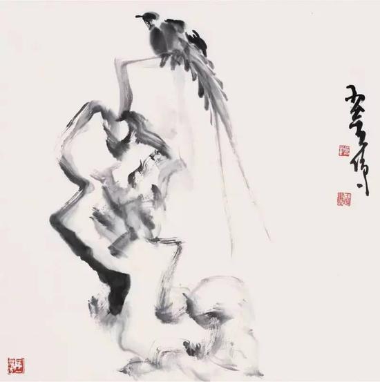 《伴石》,纸本水墨,69cm×69cm,2015年