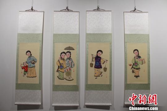 山东高密扑灰年画,作者吕红霞。 曾洁 摄