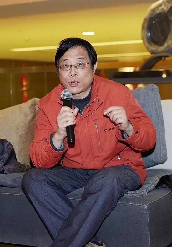 影评家、美学家刘翔