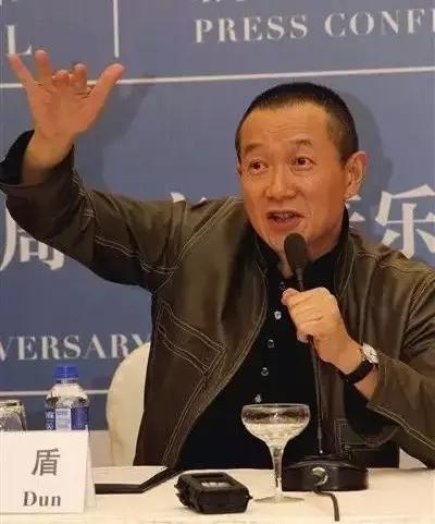 音乐家谭盾