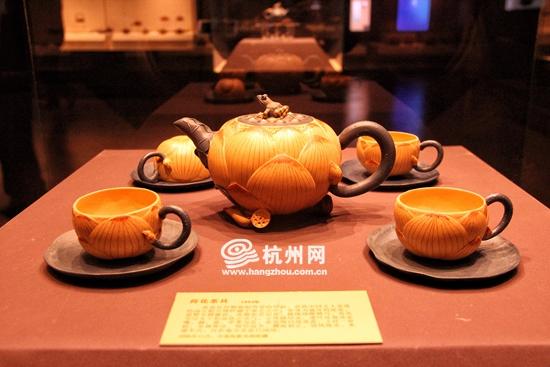 荷花茶具(1993年)