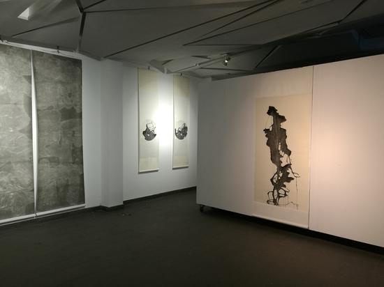 于立 作品
