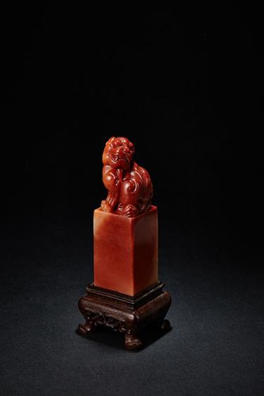 寿山石 狮钮方章 寿山石尺寸:100×32×32mm