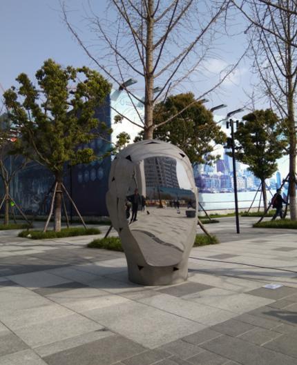 傅中望作品《面镜》