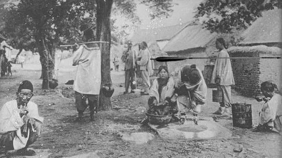 赵小伟《飞矢不动》乡民
