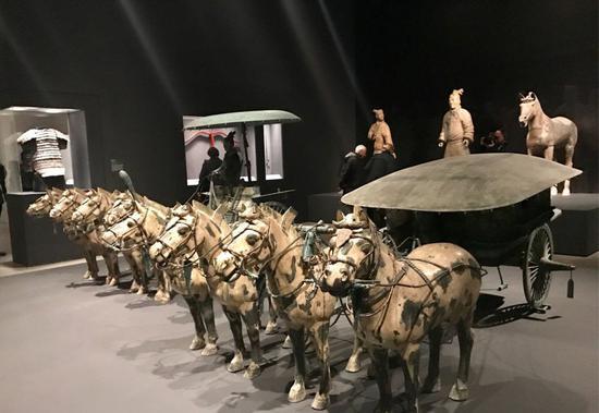 纽约大都会艺术博物馆“秦汉文明“展览现场 图片:致谢作者
