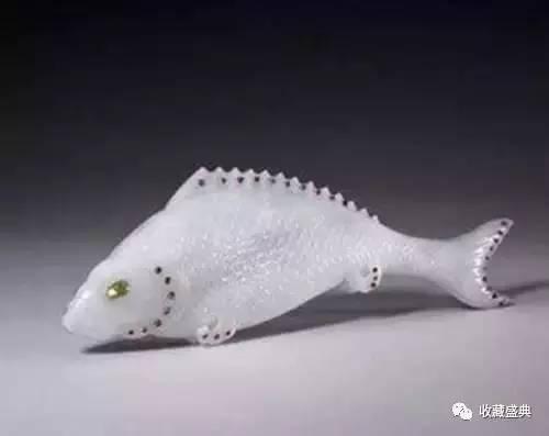 翠鱼式盒(图片来源于网络)