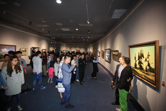2017中俄青年美术作品提名展现场