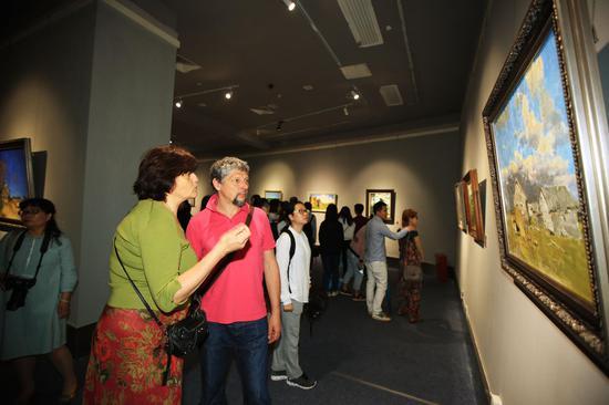 2017中俄青年美术作品提名展现场
